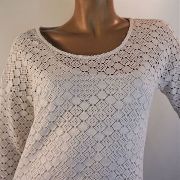Peck And Peck White Tunic Top Cutout Pattern Stretch 3/4 Sleeve Lined Sz Small - Picture 2 of 9